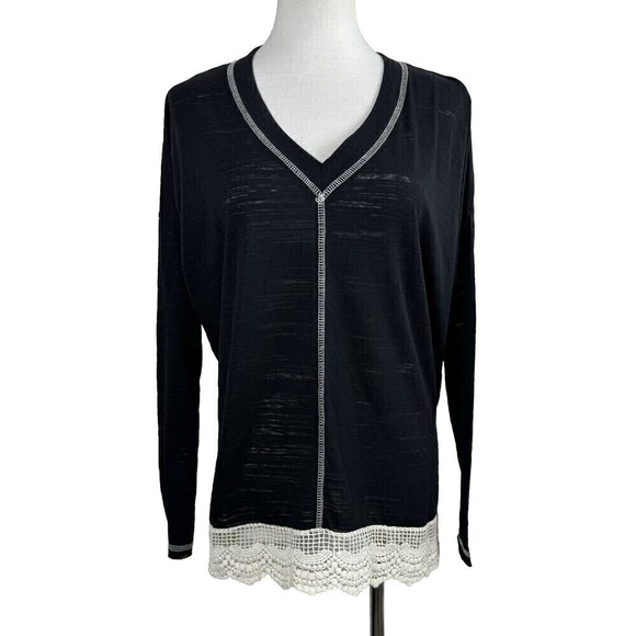 She & Sky Black Crochet Hem Oversized Blouse Size Small Long Sleeve NWT - Picture 1 of 8